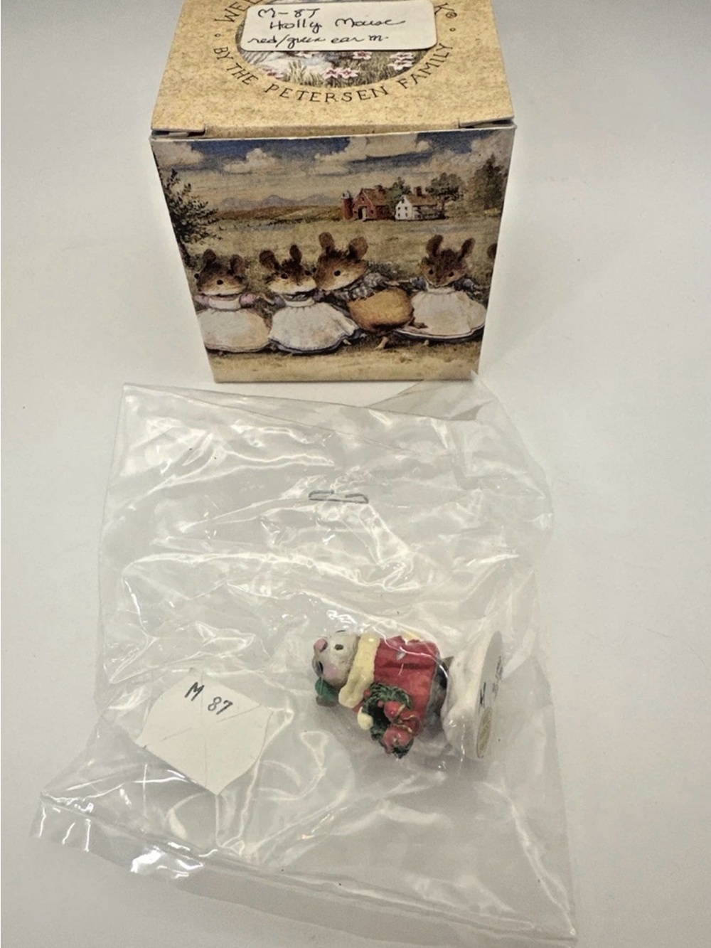 Wee Forest Folk "Holly Mouse" M-87 WFF 1982 Red (AP) Christmas with Box, Bag